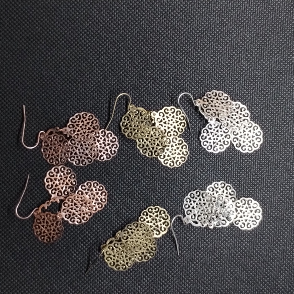 Dangly earrings three set
